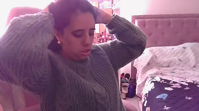 Snapshot of annarose19 chatting on March 17, 2025, 8:40 pm annarose19 online show from March 17, 2025, 8:40 pm