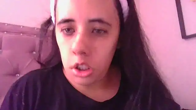 Snapshot of annarose19 chatting on September 13, 2025, 5:46 pm annarose19 online show from September 13, 2025, 5:46 pm
