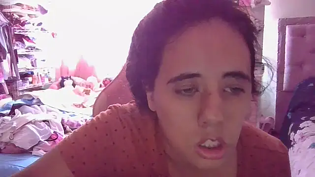 Snapshot of annarose19 chatting on November 4, 2025, 7:35 pm annarose19 online show from November 4, 2025, 7:35 pm