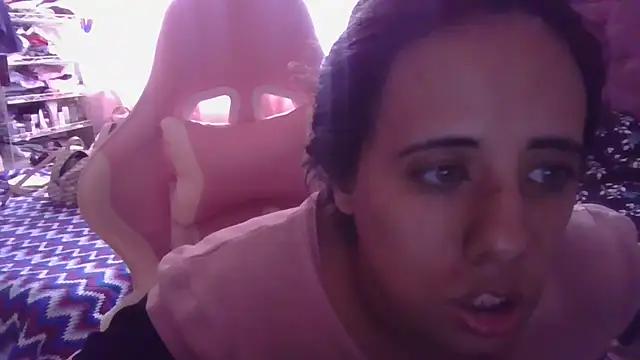 Snapshot of annarose19 chatting on November 18, 2025, 9:08 pm annarose19 online show from November 18, 2025, 9:08 pm