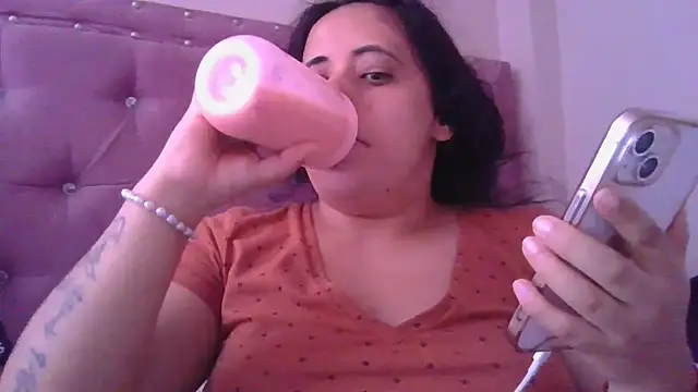 annarose19 online show from January 10, 2026, 5:04 pm