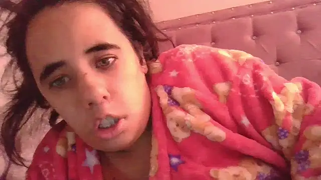 annarose19 online show from March 21, 2026, 2:42 pm