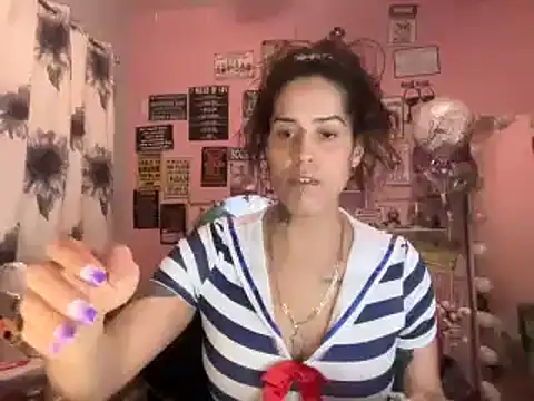 latinacubana online show from January 5, 2025, 8:00 am