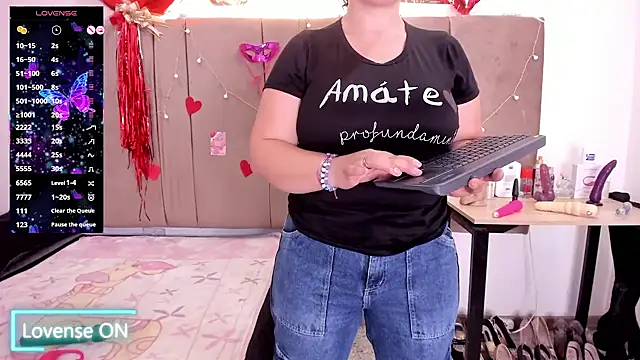 Zaly mature online show from October 17, 2025, 2:04 am