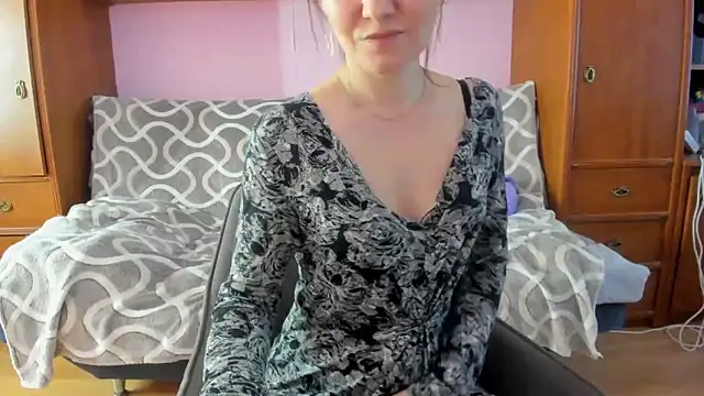 Snapshot of HolmesAriana chatting on March 1, 2025, 1:07 pm HolmesAriana online show from March 1, 2025, 1:07 pm