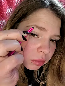 Zuli Kiska online show from November 21, 2025, 10:41 pm