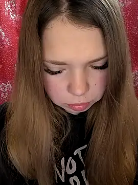 Zuli Kiska online show from February 18, 2026, 10:06 pm