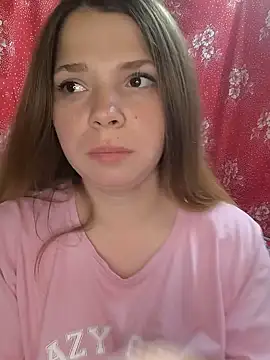 Snapshot of Zuli_Kiska chatting on June 27, 2026, 10:42 am Zuli Kiska online show from June 27, 2026, 10:42 am