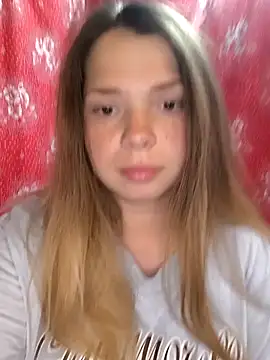 Snapshot of Zuli_Kiska chatting on June 30, 2026, 8:10 pm Zuli Kiska online show from June 30, 2026, 8:10 pm
