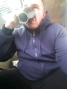 Snapshot of Konj12300 chatting on November 18, 2025, 6:40 am Konj12300 online show from November 18, 2025, 6:40 am