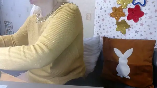 QueenLana online show from October 27, 2025, 10:30 am