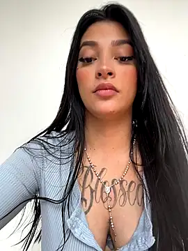 natalia-888 online show from November 28, 2025, 4:09 pm