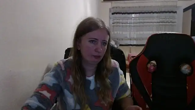 PeterAndJen online show from December 18, 2025, 6:25 pm