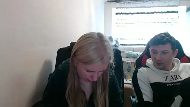 Snapshot of PeterAndJen chatting on May 5, 2026, 7:27 am PeterAndJen online show from May 5, 2026, 7:27 am