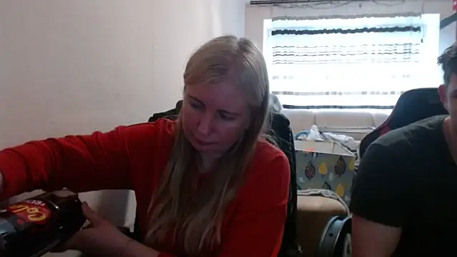 Snapshot of PeterAndJen chatting on May 8, 2026, 5:07 pm PeterAndJen online show from May 8, 2026, 5:07 pm