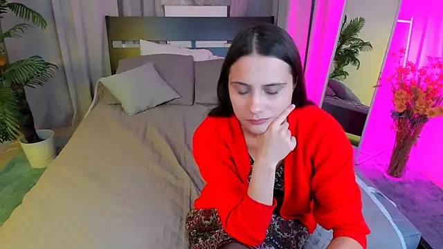 Snapshot of Orfeya chatting on December 9, 2024, 4:15 pm Orfeya online show from December 9, 2024, 4:15 pm