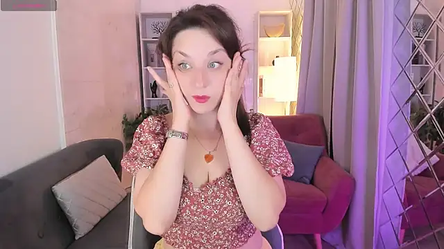 Snapshot of MargaretFatal chatting on July 20, 2026, 5:33 am MargaretFatal online show from July 20, 2026, 5:33 am