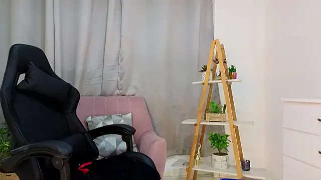 Snapshot of bella__adams chatting on February 12, 2025, 2:03 am bella adams online show from February 12, 2025, 2:03 am