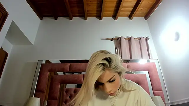 briana wonder69xxx online show from February 16, 2026, 9:00 pm