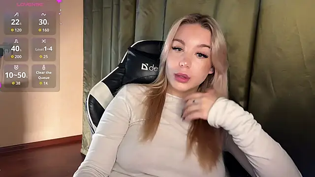 ariashaa online show from November 14, 2025, 4:38 pm