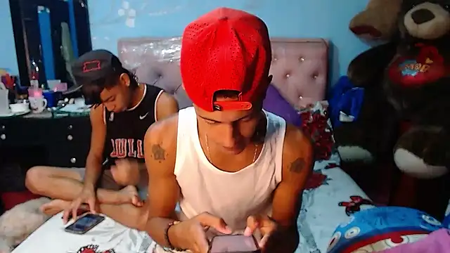 gustavo saaled19 online show from December 4, 2024, 12:19 am