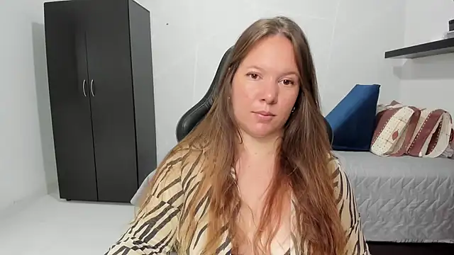 Snapshot of tamy_shine87 chatting on September 28, 2025, 7:41 pm tamy shine87 online show from September 28, 2025, 7:41 pm