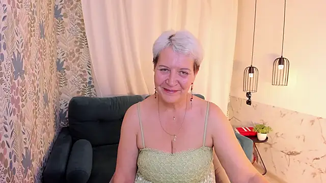 Snapshot of KathySunn chatting on May 19, 2026, 1:28 pm KathySunn online show from May 19, 2026, 1:28 pm