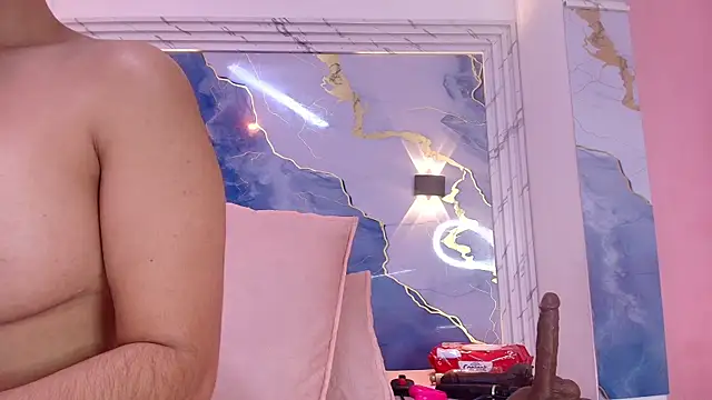 lorrayne  online show from October 1, 2025, 12:11 pm