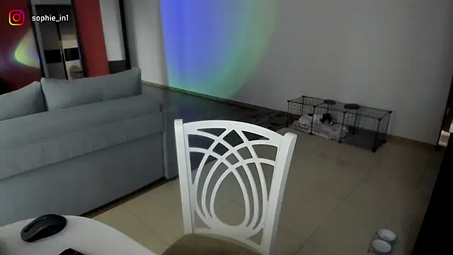  in yan online show from April 10, 2026, 6:40 am