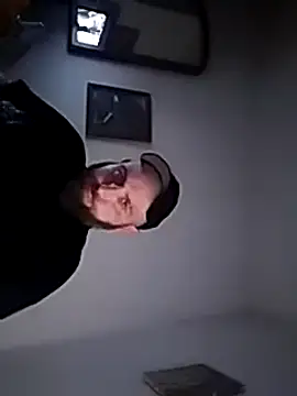 Snapshot of Dnbigo89 chatting on February 6, 2025, 11:15 pm Dnbigo89 online show from February 6, 2025, 11:15 pm