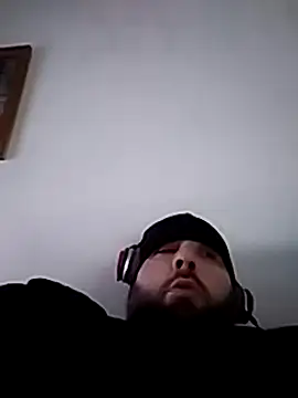 Snapshot of Dnbigo89 chatting on February 17, 2025, 4:37 pm Dnbigo89 online show from February 17, 2025, 4:37 pm