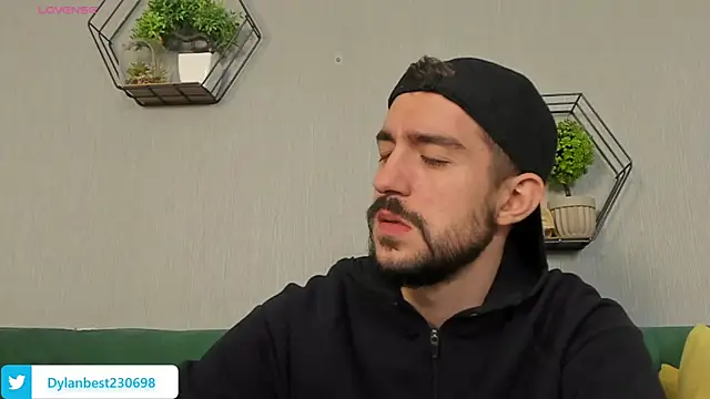 Dylan Best online show from September 17, 2025, 10:00 pm