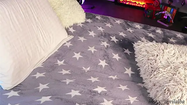 AprilinAlba online show from January 18, 2026, 9:07 pm