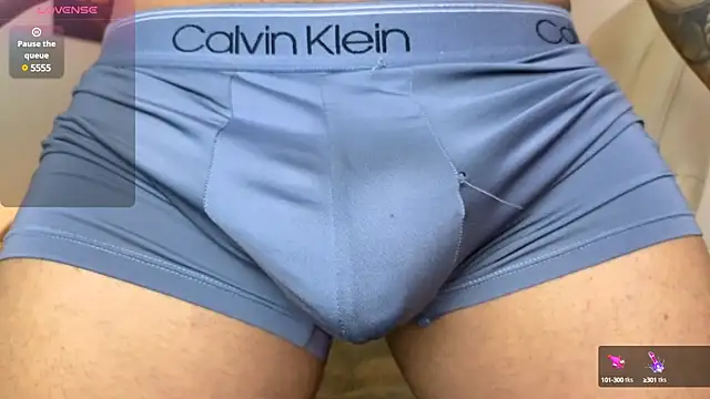 jordylatin20 online show from February 8, 2025, 11:24 pm