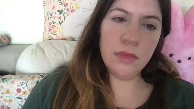 Snapshot of HYPHYtype chatting on September 21, 2025, 7:15 pm HYPHYtype online show from September 21, 2025, 7:15 pm