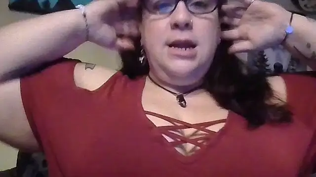 Snapshot of GothyBaby chatting on October 24, 2025, 5:20 pm GothyBaby online show from October 24, 2025, 5:20 pm