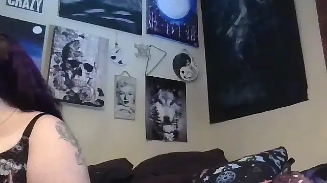 Snapshot of GothyBaby chatting on November 3, 2025, 5:58 pm GothyBaby online show from November 3, 2025, 5:58 pm