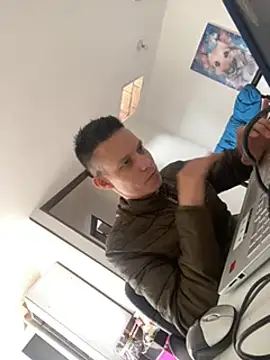 Snapshot of yequeal chatting on February 25, 2025, 7:03 pm yequeal online show from February 25, 2025, 7:03 pm