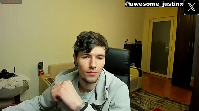 awesomejustin online show from December 4, 2024, 2:37 pm