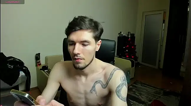 awesomejustin online show from December 18, 2024, 3:37 am