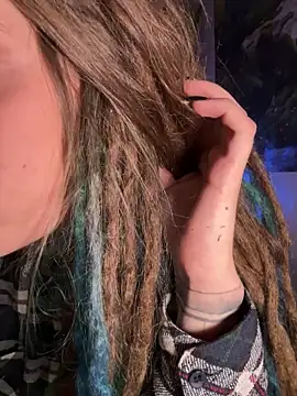 Snapshot of MenaDreadfull chatting on November 14, 2025, 6:34 am MenaDreadfull online show from November 14, 2025, 6:34 am