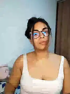 Snapshot of Ivanna2 chatting on December 20, 2024, 3:25 am Ivanna2 online show from December 20, 2024, 3:25 am