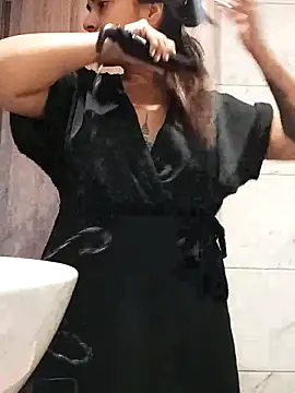 Snapshot of Ivanna2 chatting on March 7, 2025, 7:05 pm Ivanna2 online show from March 7, 2025, 7:05 pm