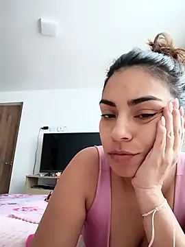 Snapshot of Ivanna2 chatting on September 12, 2025, 1:33 pm Ivanna2 online show from September 12, 2025, 1:33 pm