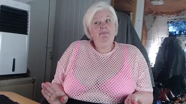 Snapshot of sexychazza16 chatting on October 15, 2025, 6:52 pm sexychazza16 online show from October 15, 2025, 6:52 pm