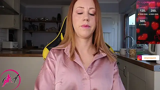 stripmequick online show from December 4, 2024, 10:13 am