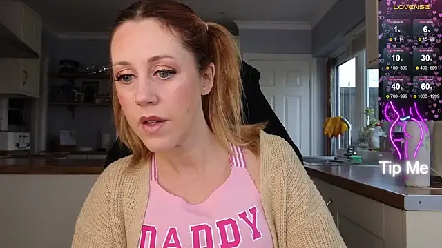 stripmequick online show from February 24, 2025, 10:26 am