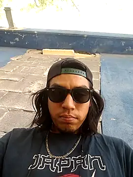 AlexAlejandro13 online show from March 15, 2026, 8:26 pm