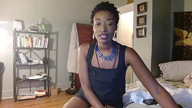 courtneyfmty online show from October 11, 2025, 7:34 pm