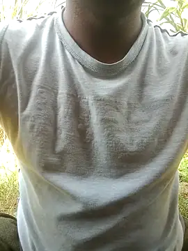 Snapshot of FinableKnee chatting on October 11, 2025, 4:22 am FinableKnee online show from October 11, 2025, 4:22 am